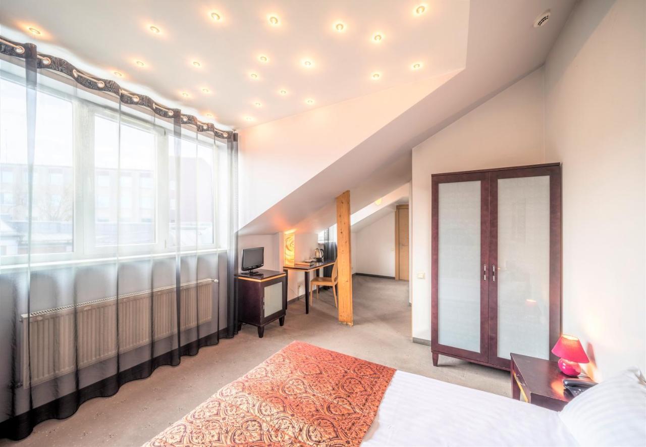 Rija Riga City Hotel エクステリア 写真